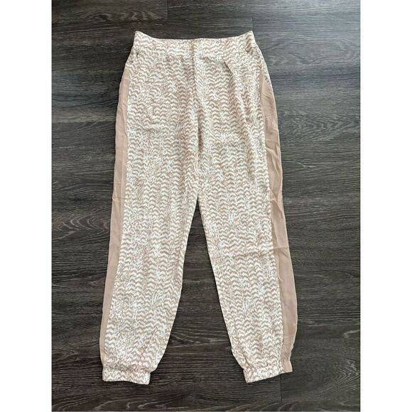 NWOT Gold Hawk Tan & White Silk Animal Print Pants Size Small - Picture 1 of 6